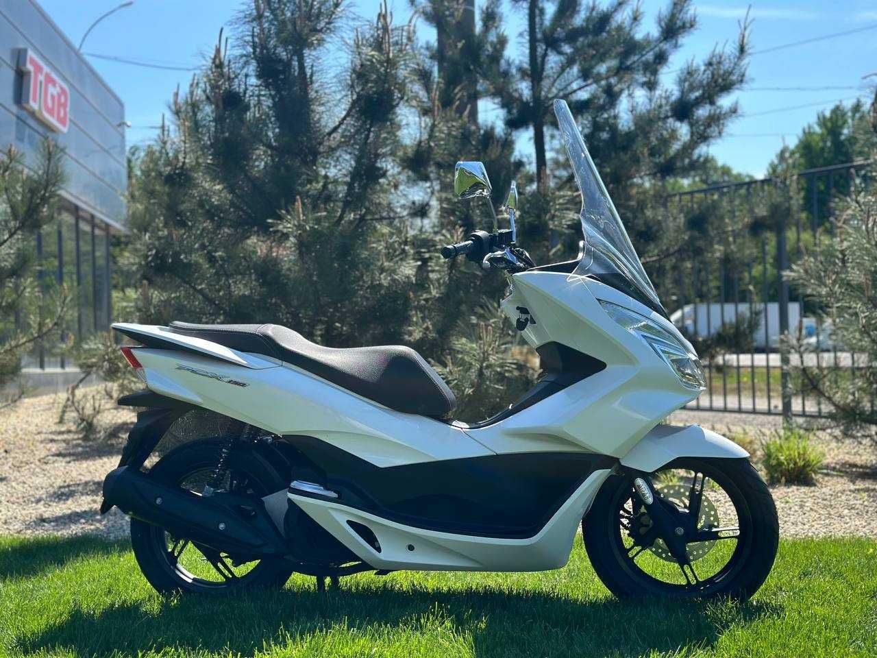 Скутер Honda PCX 150 KF18 В наявності! Доставка! Кредит!