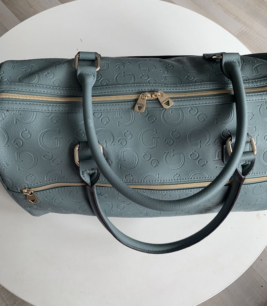 Дорожная сумка GUESS