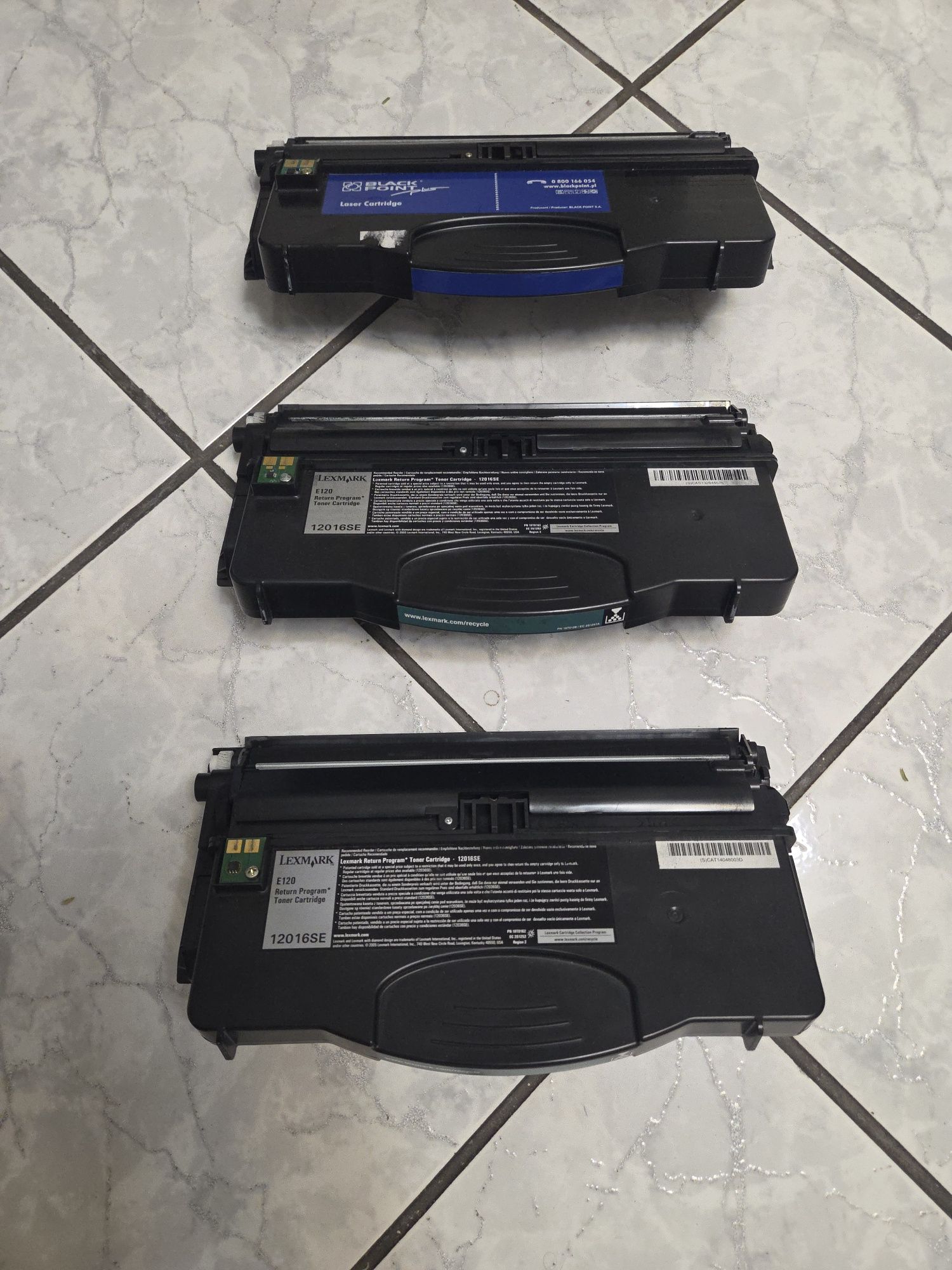 Dwie drukarki Lexmark E120 laser