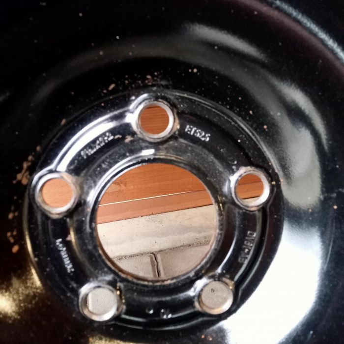 Felgi stalowe 17 z czujnikiem ciśnienia Ford Kuga Mk2