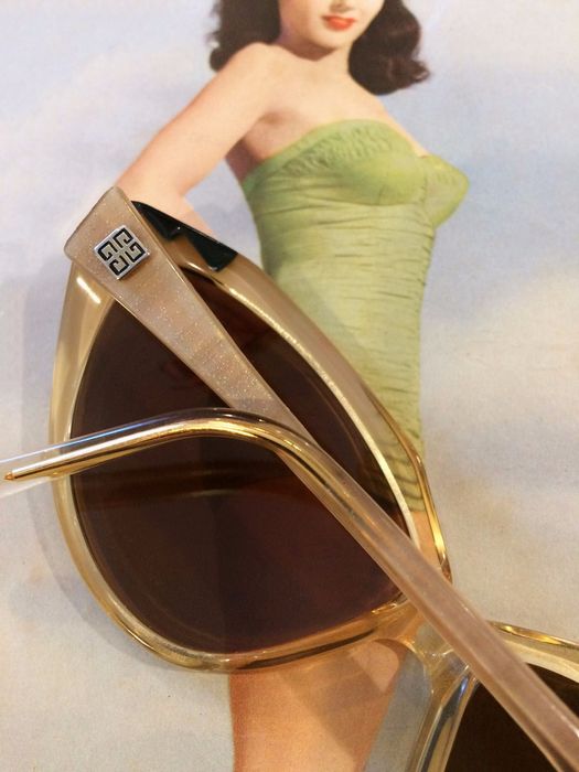 GIVENCHY Paris -  Óculos de sol cateye