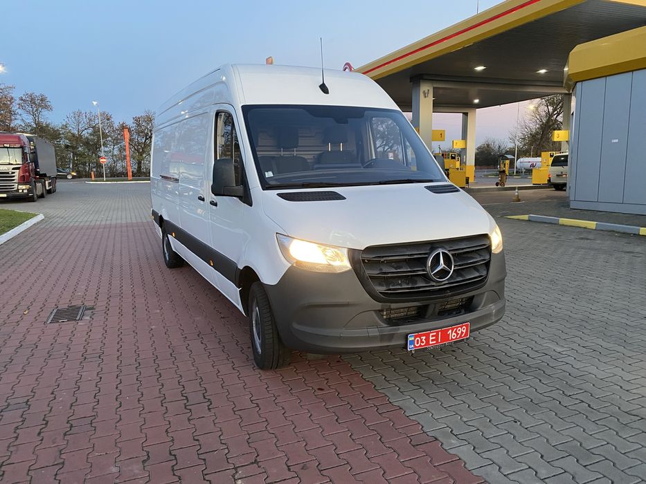 Мерседес спрінтер 2020 року Максі