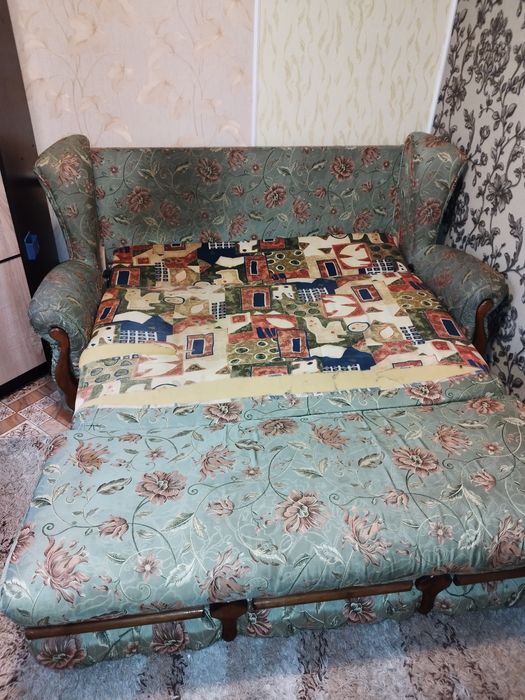 Продам розкладний диван, ліжко