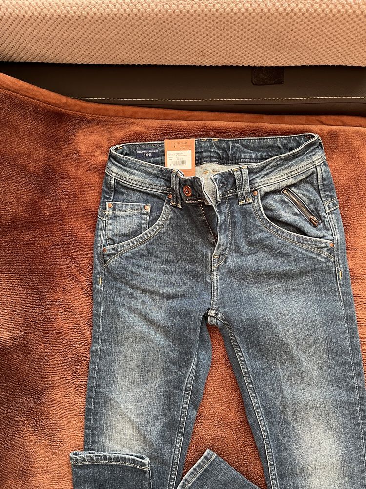 Nowe Spodnie damskie jeans PepeJeans