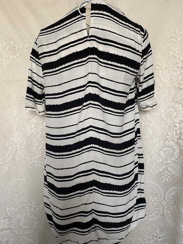 Biała długa bluzka w czarne paski z dłuższymi rękawami XS/S 34/36 H&M
