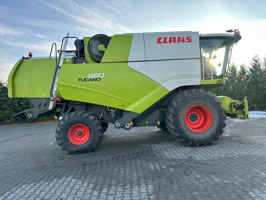 Claas Tucano 580 + Vario 770 Laser Pilot
