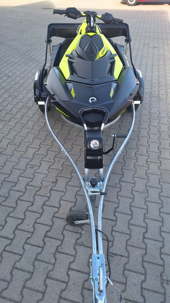 przyczepa podłodziowa BRP pod skuter wodny  Spark Click & Go Trailer