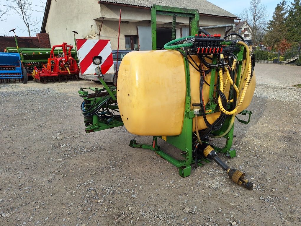 Opryskiwacz Amazone  900l hydraulika sterownik Rau Hardi