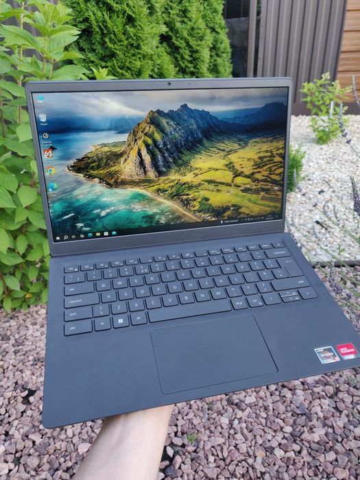 DELL VOSTRO 3425 • Ryzen 5 5625U • 8Гб ОЗУ •  256Гб SSD
