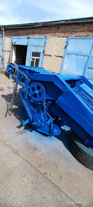 Продаємо жниварку КМС-4 до комбайна СК-5"Нива"
Жниварка в гарному стан