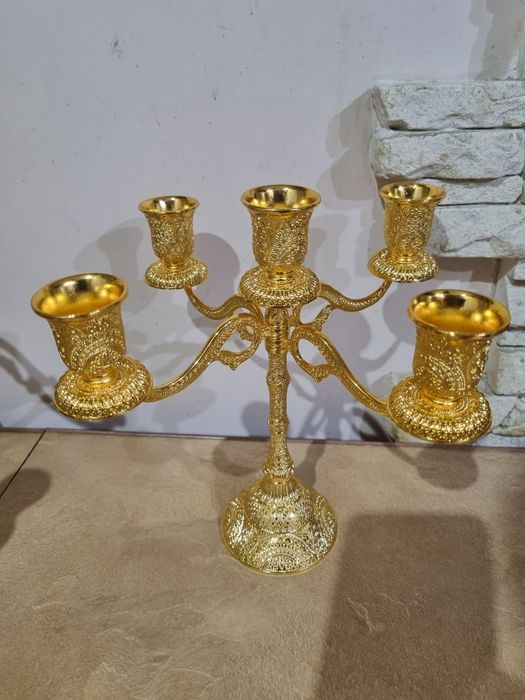 Підсвічники декоративні