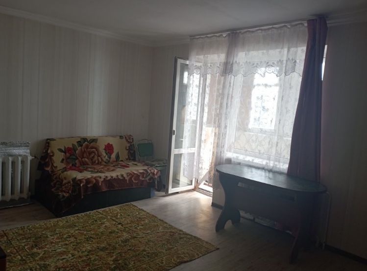 Продам 1кім квартиру район Бобровиця