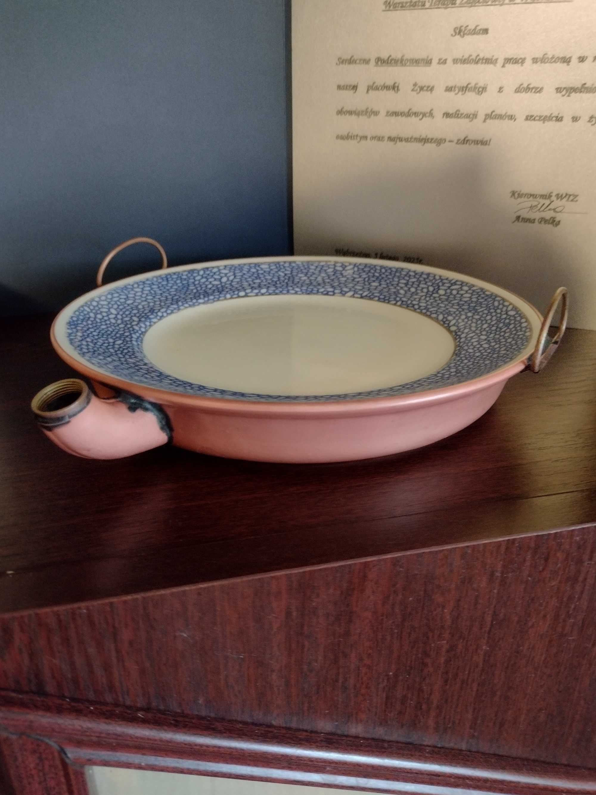 Miedziany rondel, patelnia talerz podgrzewacz potraw. Talerz porcelana