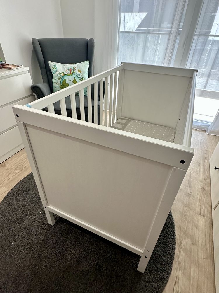 Berço para bebé ou criança modelo Sundvik