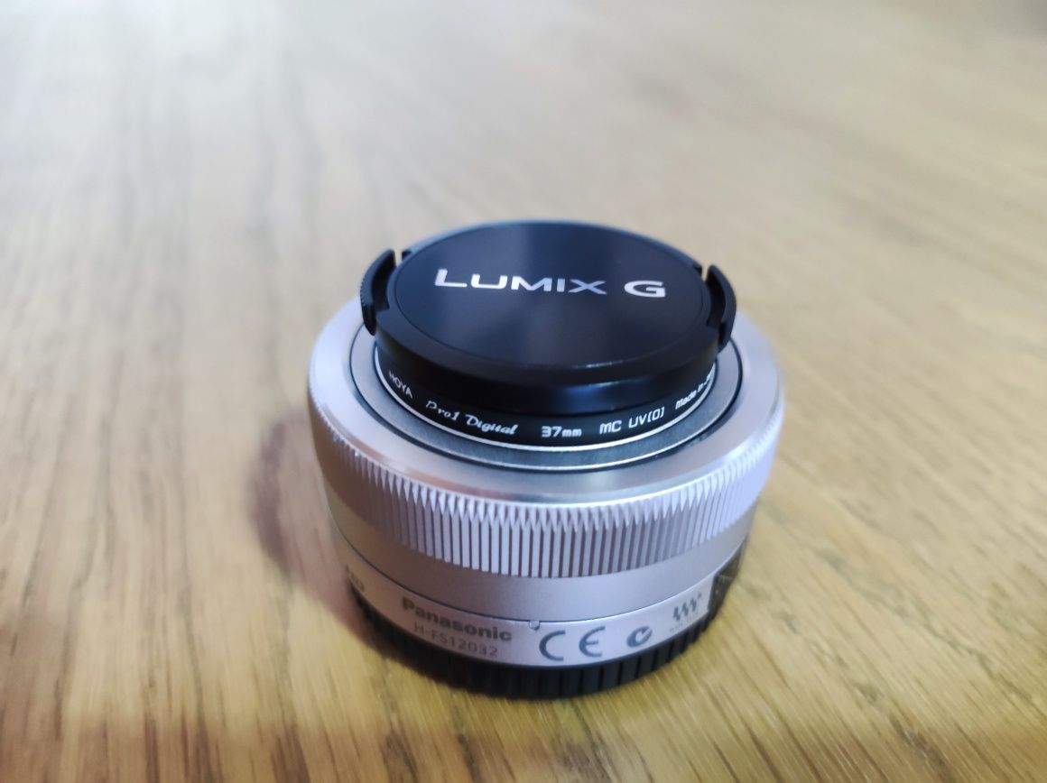 Objetiva Lumix 12-32.