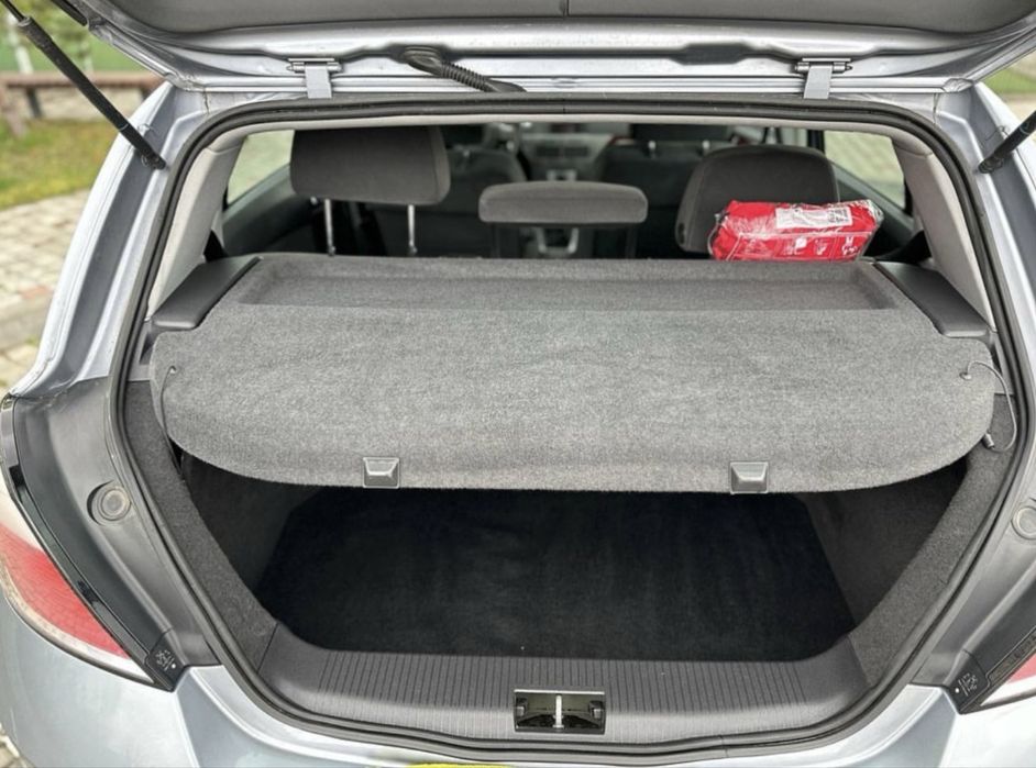 Авто Опель Астра