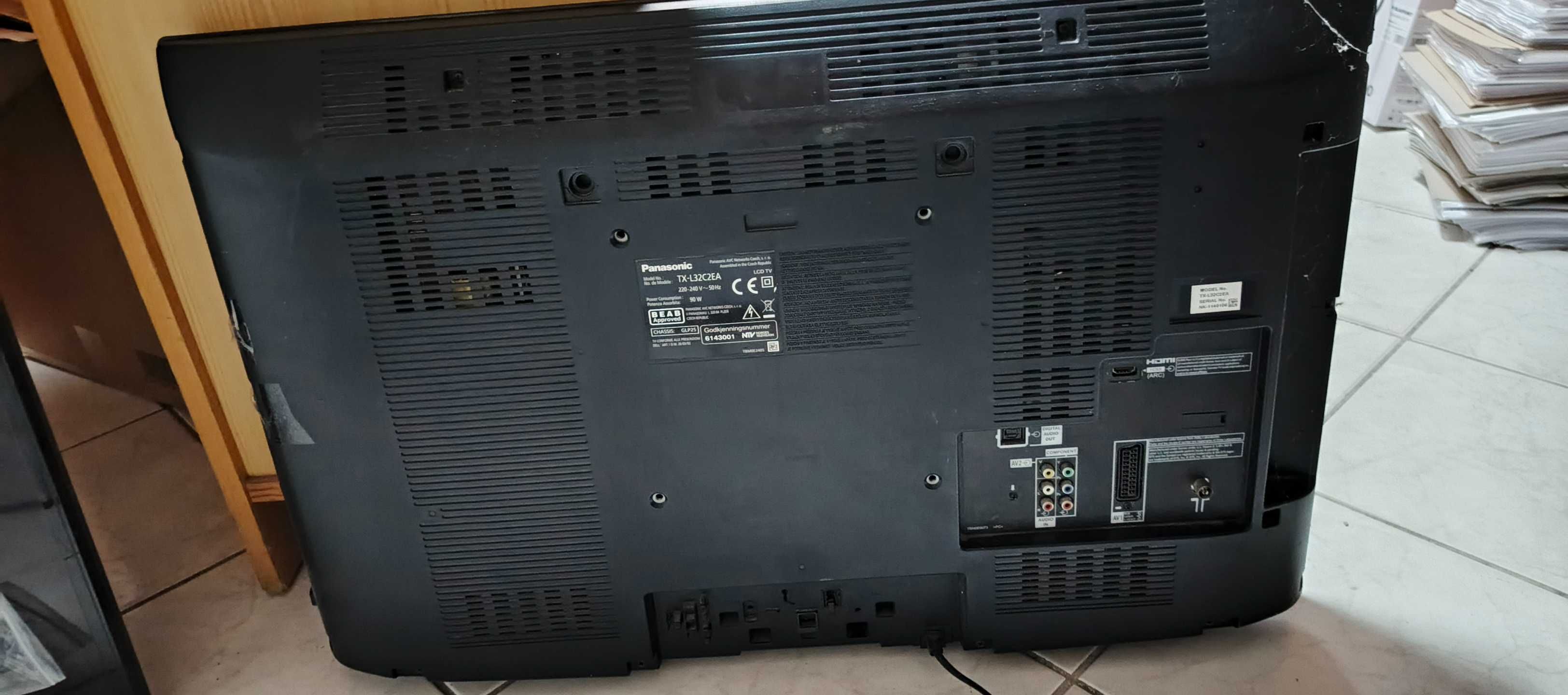 Sprzedam telewizor Panasonic 32 cale TX L32C2EA