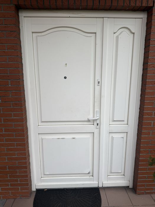 Drzwi wejsciowe 145x230 .