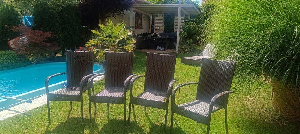 Krzesła ogrodowe  rattan uszkodzone 4szt