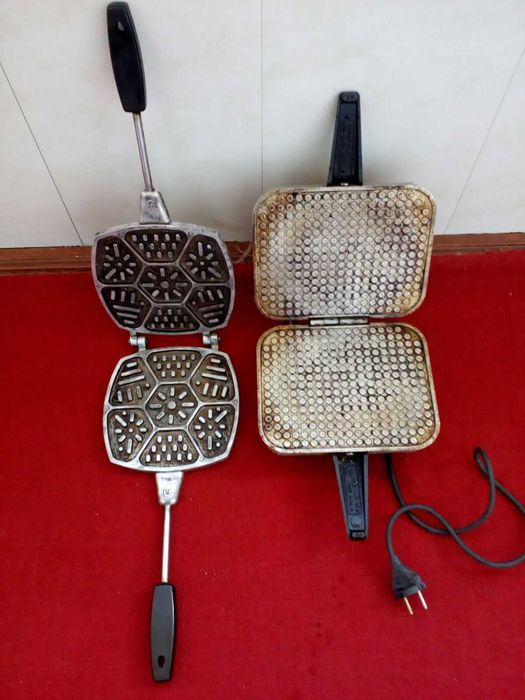 Электро-вафельница Лакомка