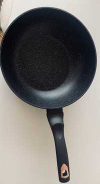 Patelnia wok firmy berlinger haus