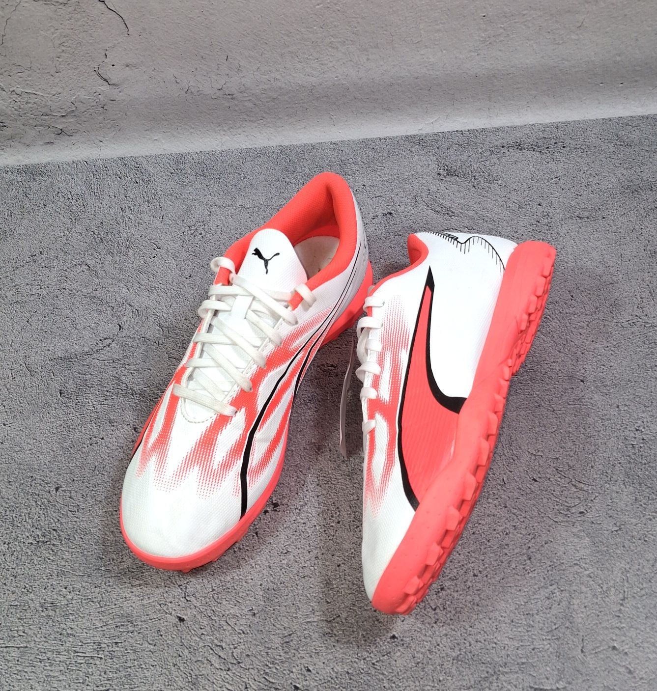 Сороконожки Puma Ultra Play футбольные копочки Future 5 King Top TT