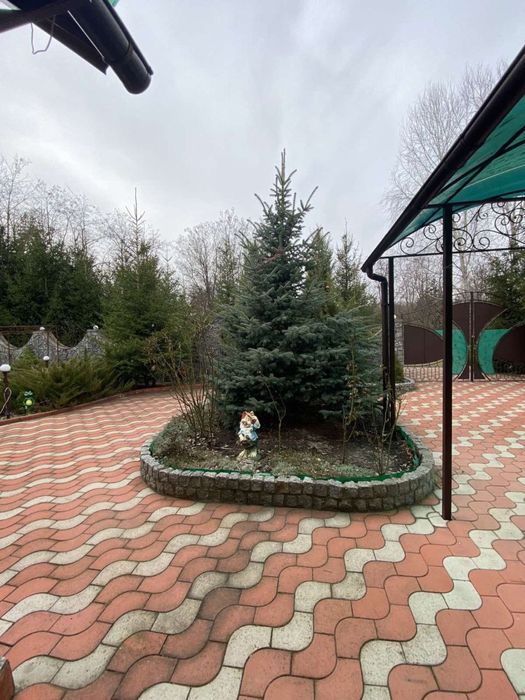 Будинок із зрубу в Берізках.