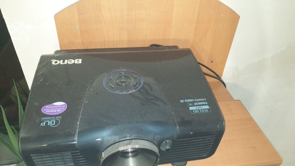 Проектор Benq w6000