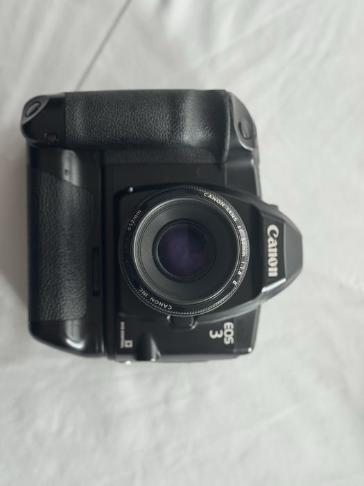 Canon EOS 3 câmara com lente 50mm f1.8 de filme profissional