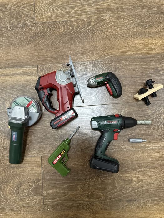 Продам дитячий набір будівельника Bosch для хлопчика!