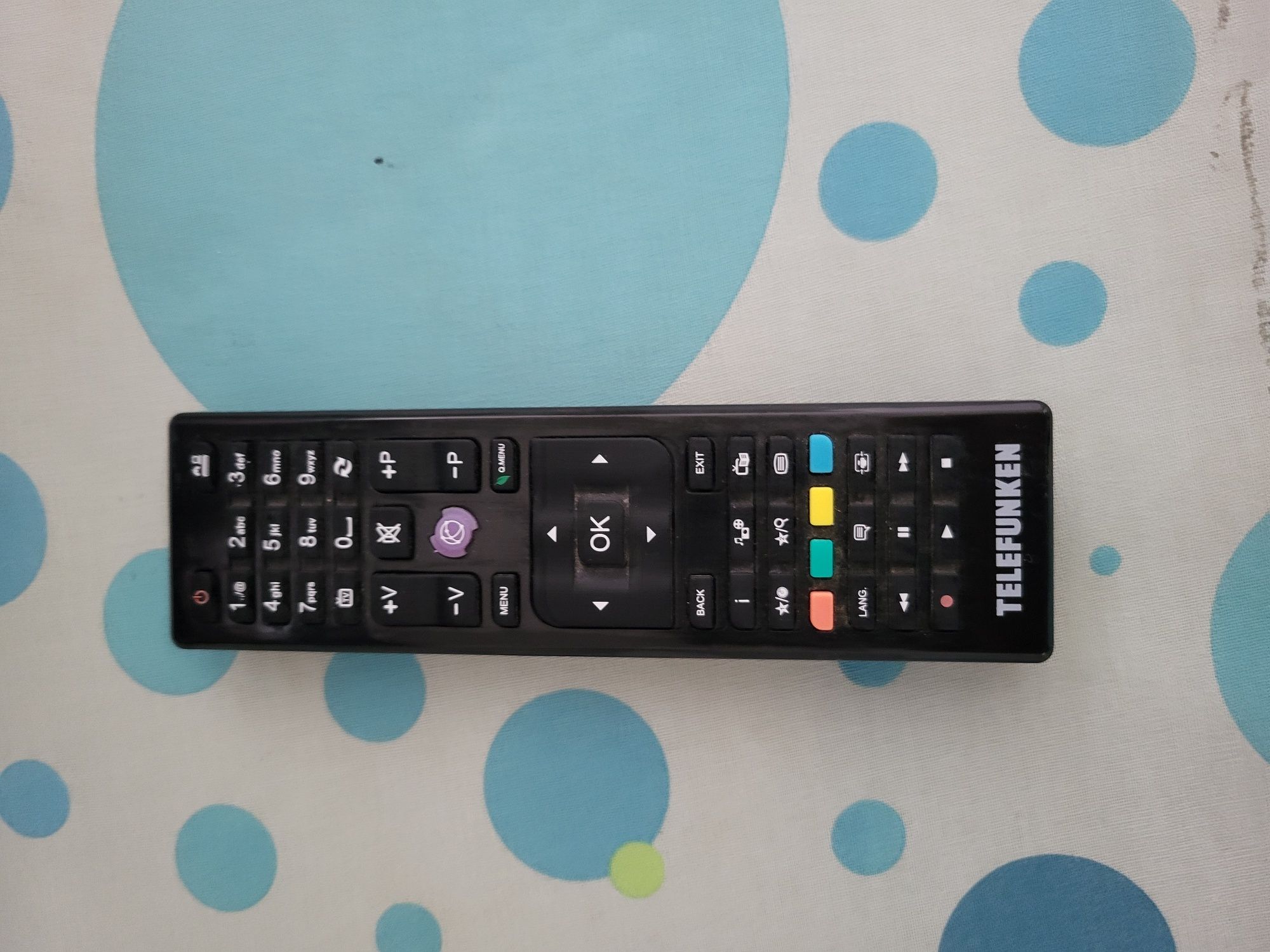 Telewizor 32 cale telefunken z pilotem i dekoderem dvb t