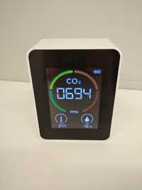 Sensor de CO2, Temperatura e Humidade relativa para uso doméstico