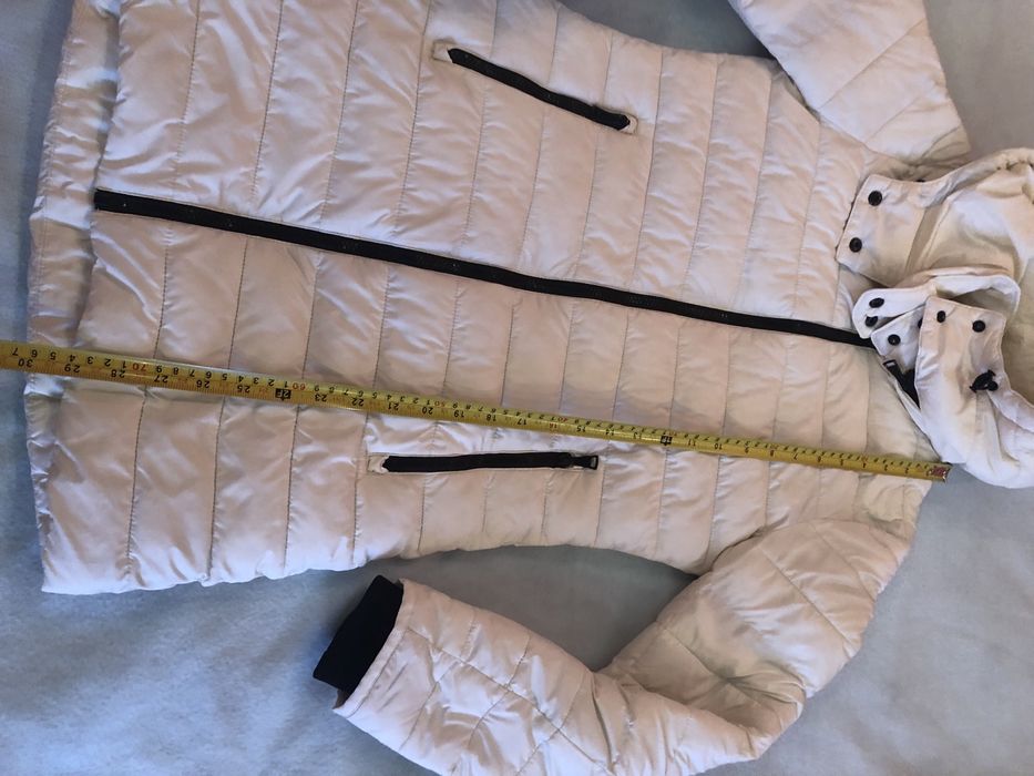 Курточка на девочку ZARA  XS