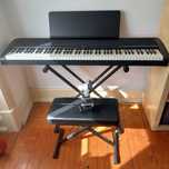 Piano digital KORG B2
