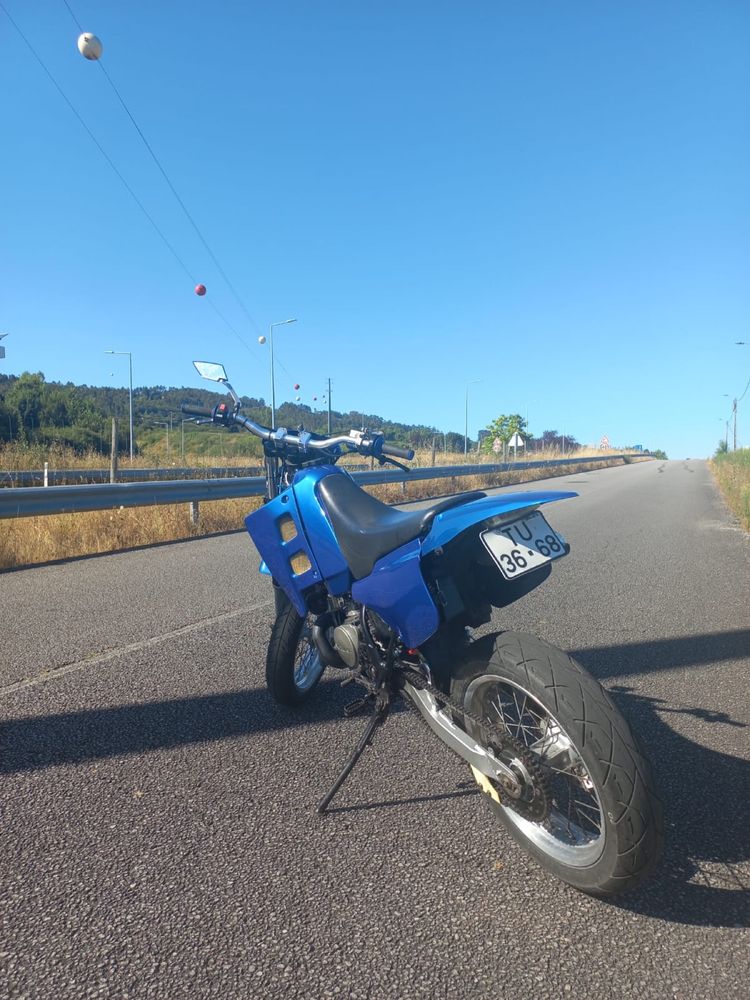Suzuki ts125r supermotard