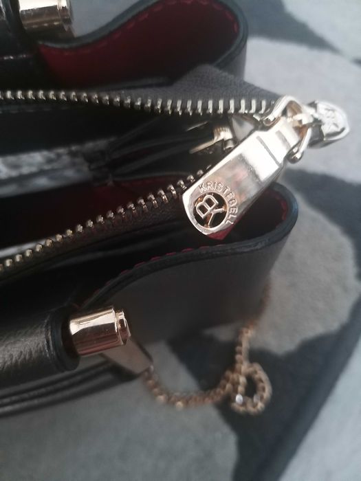 Torebka Kriste Bell na łańcuszku