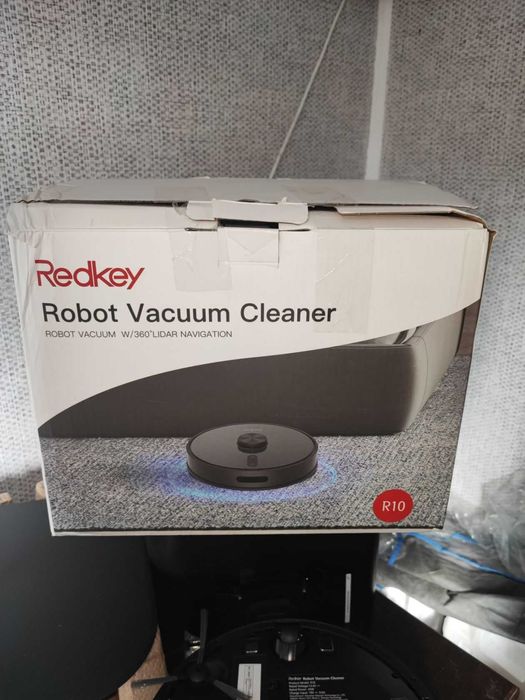 Робот-пилосос миючий Redkey R10
