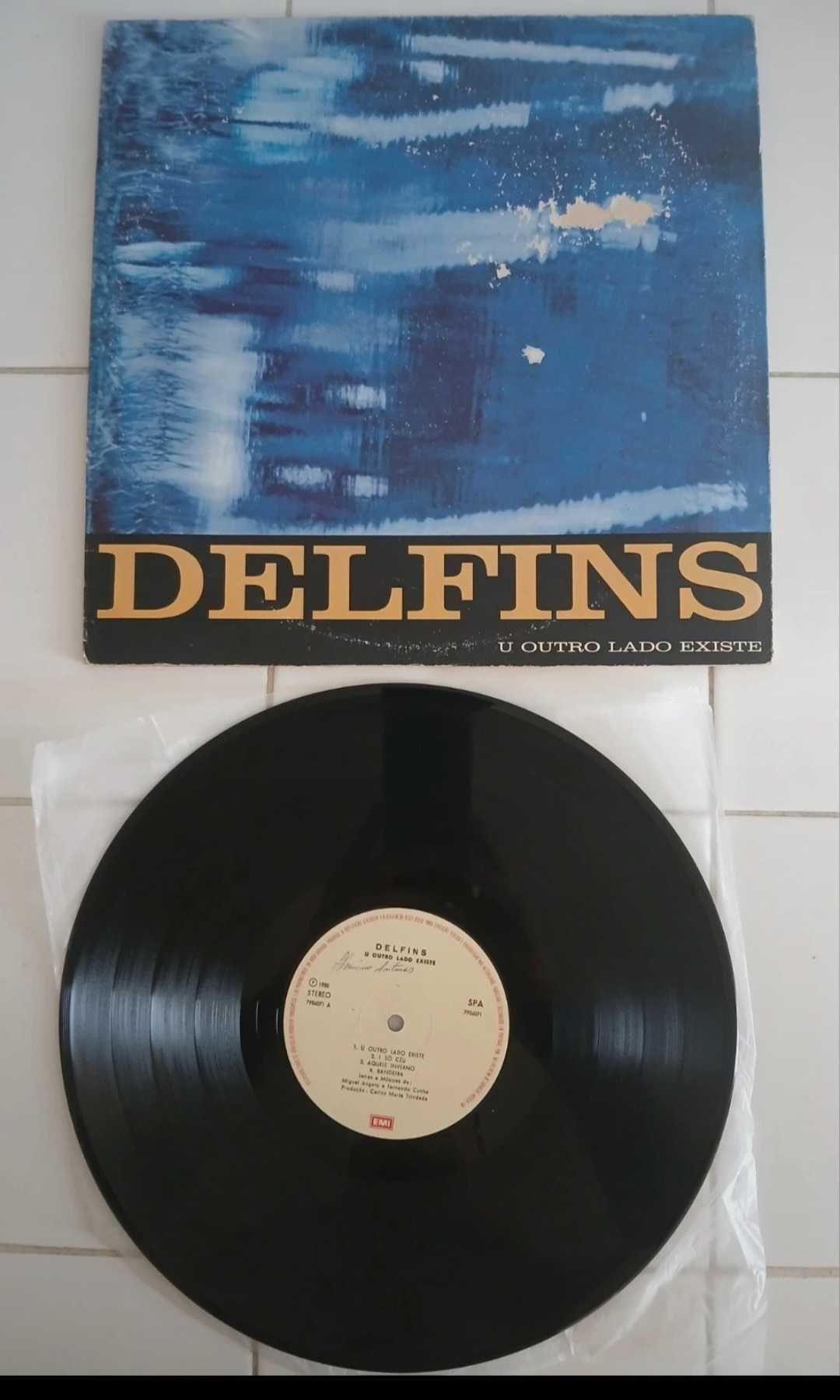 Delfins - Desalinhados
 - U Outro Lado Existe
(Vinil)