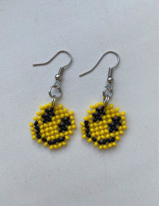 Сережки из бисера смайлики