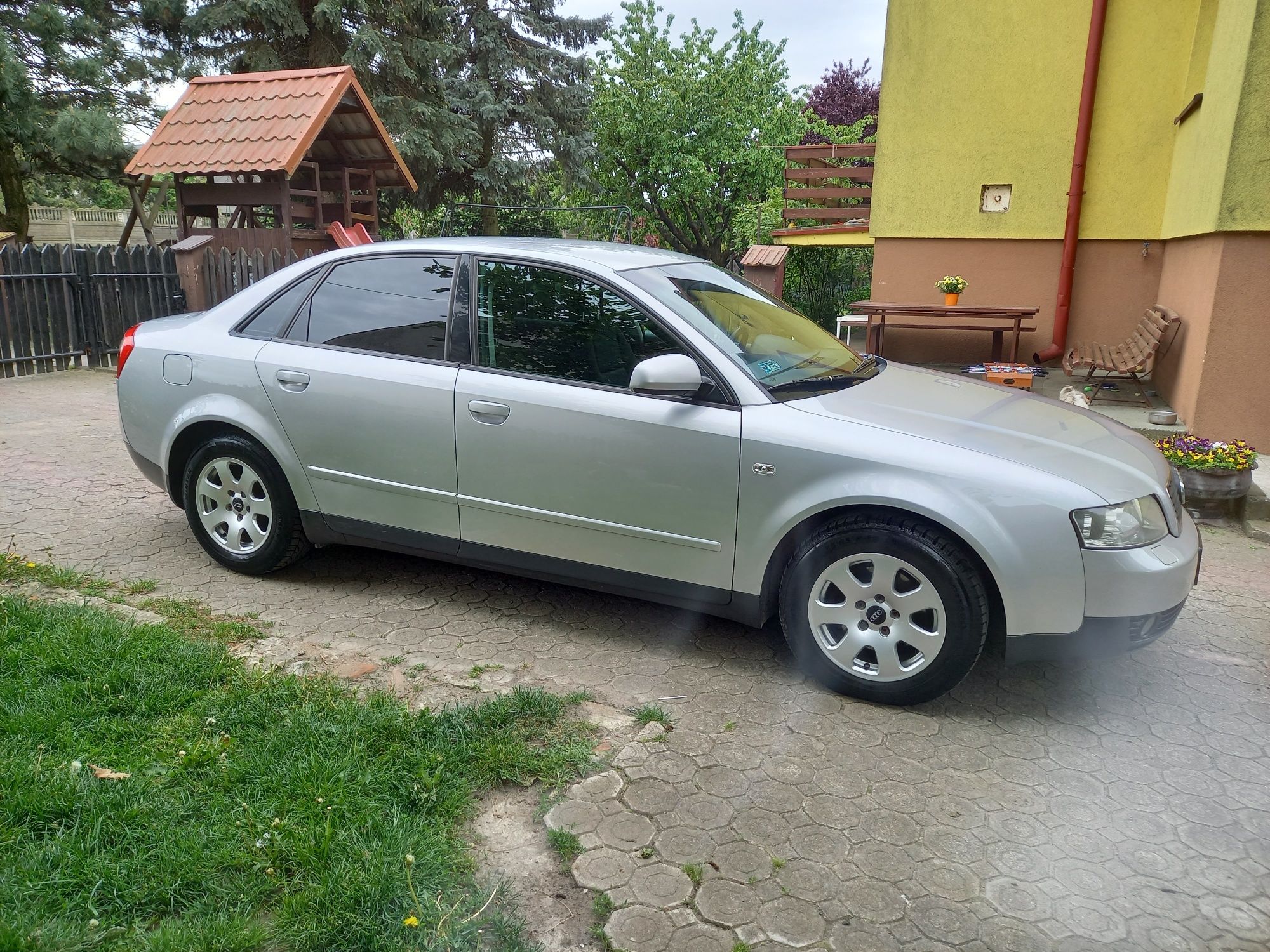 Audi A4B6 2.0 benzyna + LPG