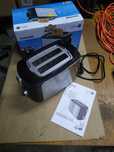Toster Switch On TO-D0001 czarny 700 W