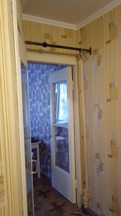 Турник 82 см. Турник междустенный.