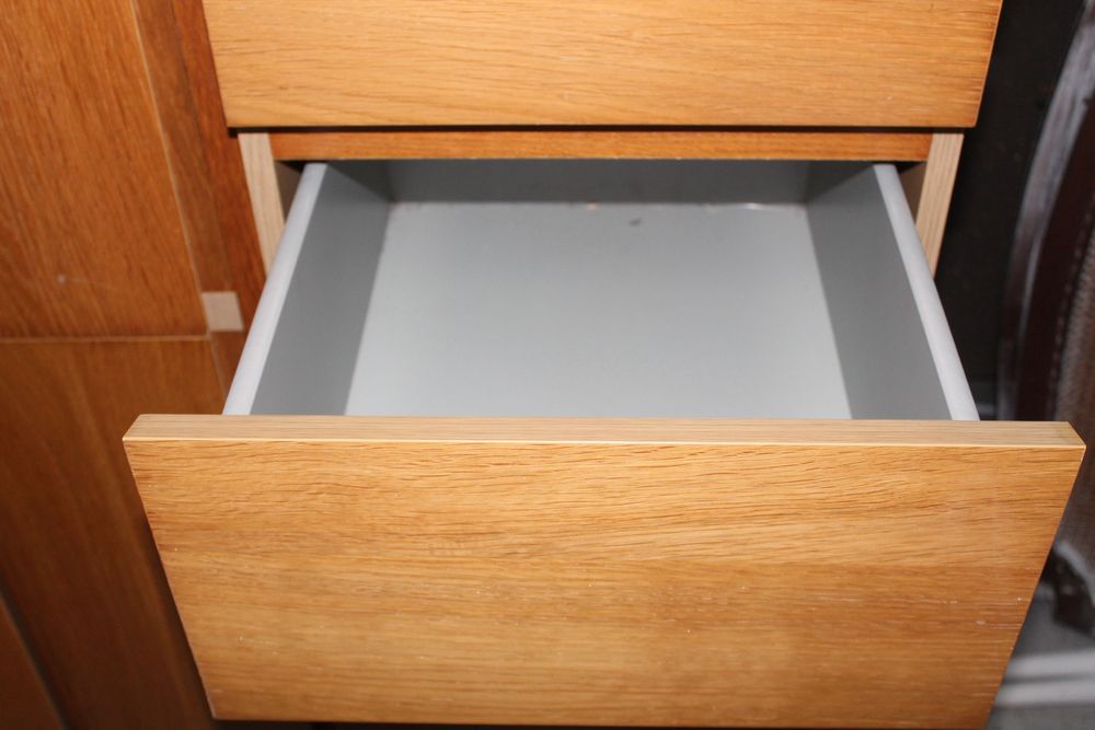 Movel camiseiro MALM IKEA