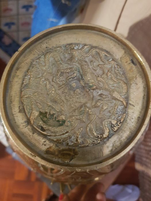 Jarra chinesa em bronze