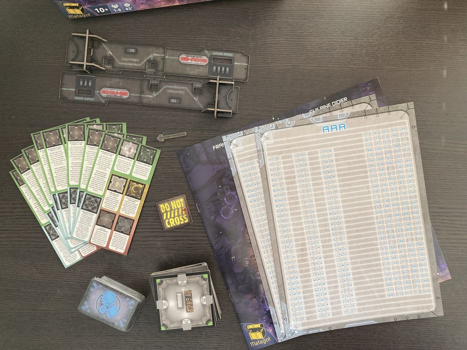 Pokoj 25 (+2 dodatki) gra planszowa