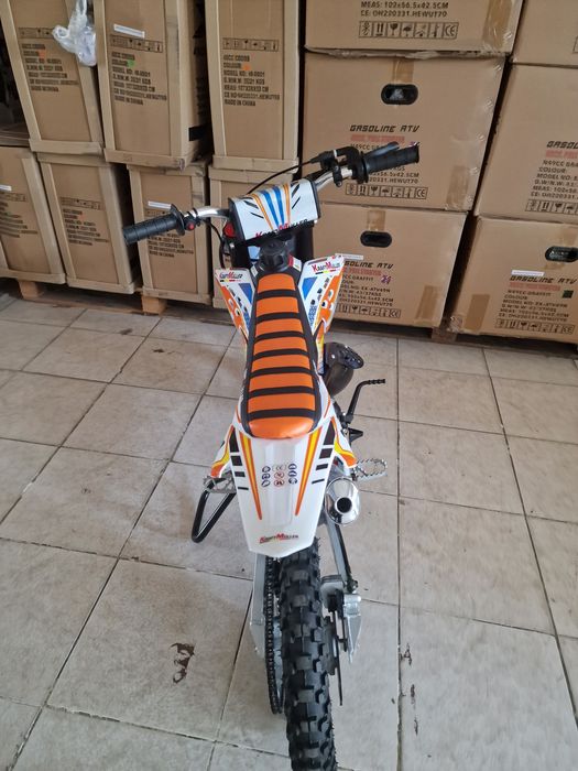 Pit Bike novo vários cores disponíveis novos