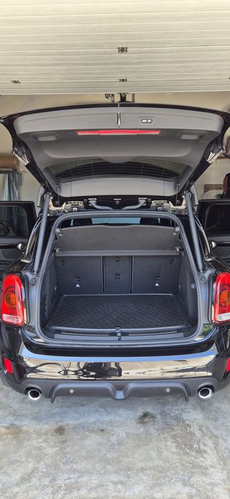 Mini countryman john cooper works ( jcw )