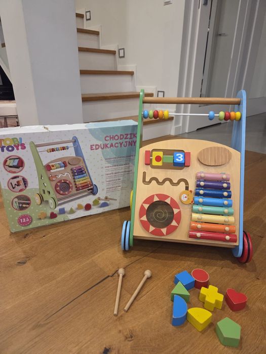 Drewniany chodzik edukacyjny  Tobi Toys