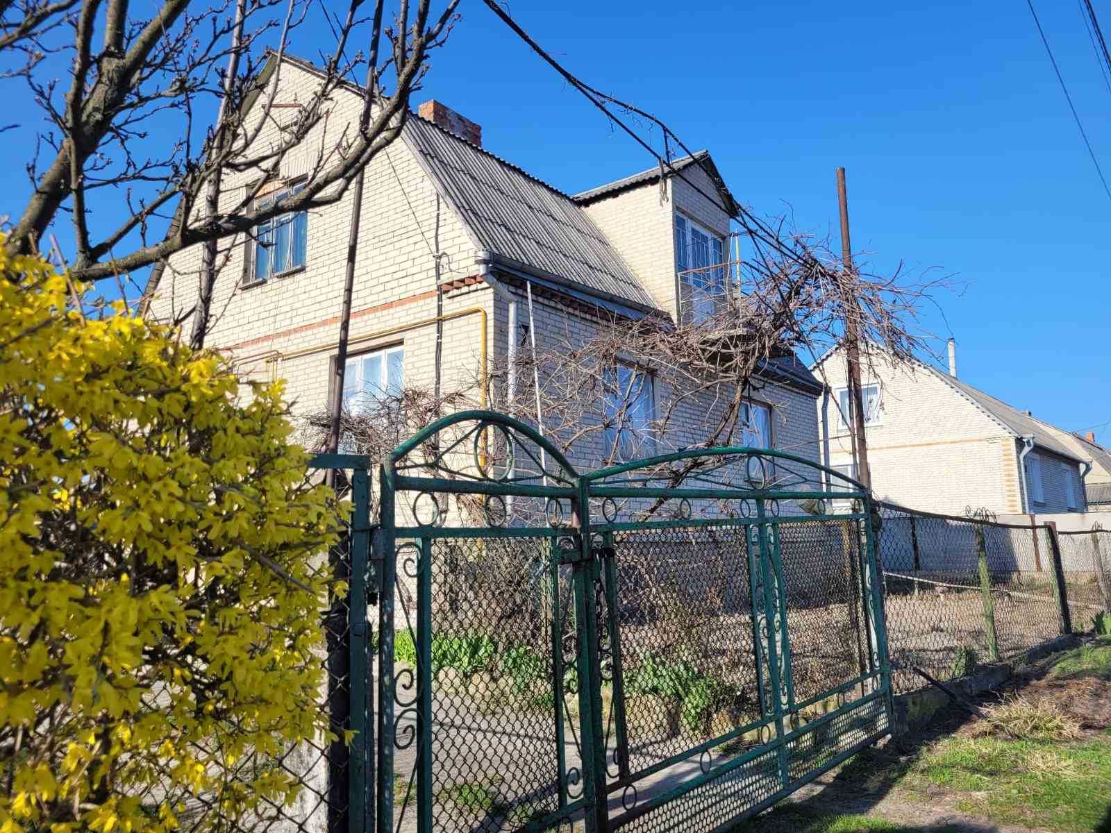 Продам будинок в р-ні вул.Брестська
