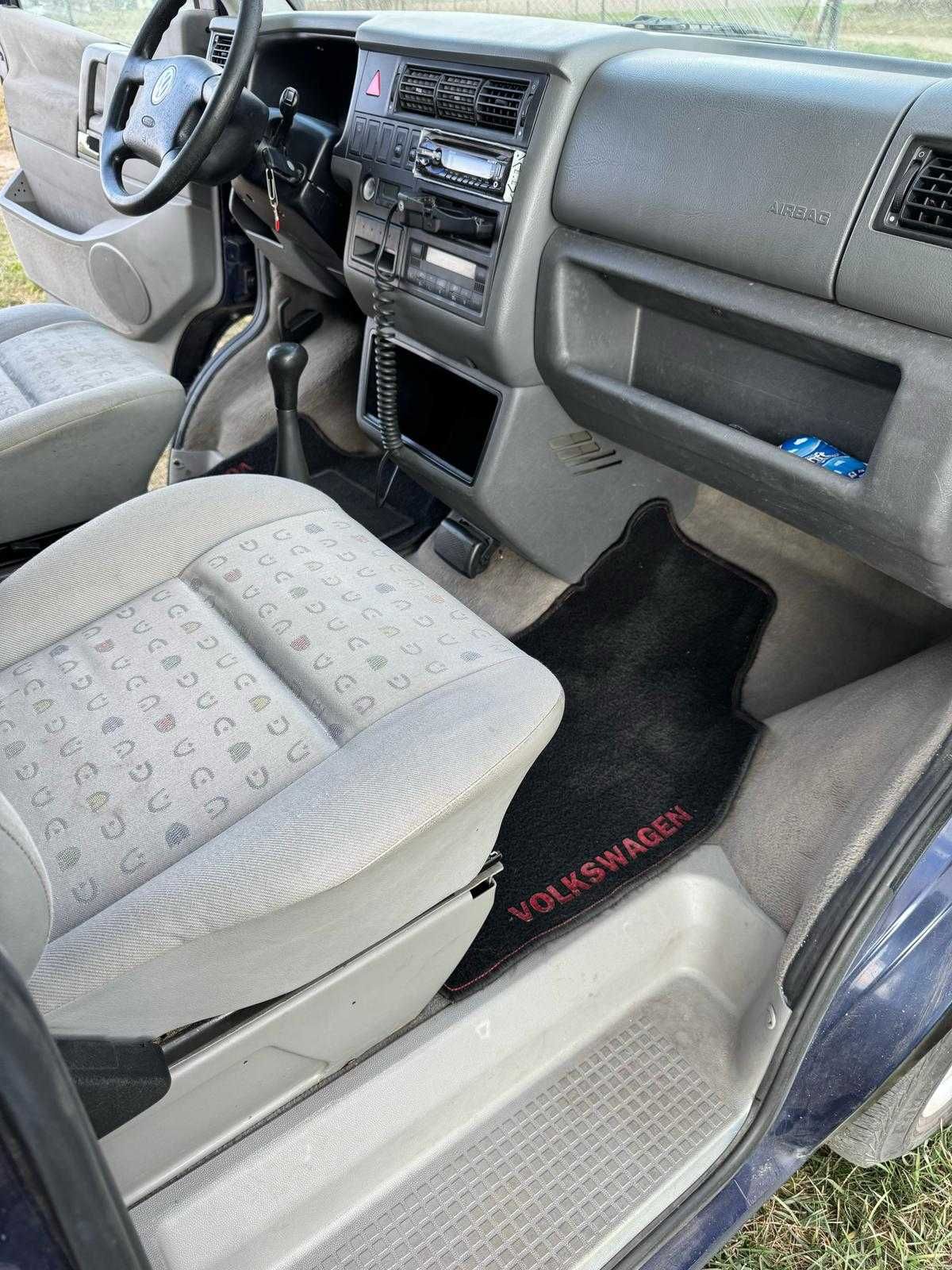 Sprzedam VW Multivan T4 2.5 tdi 102KM 2000r